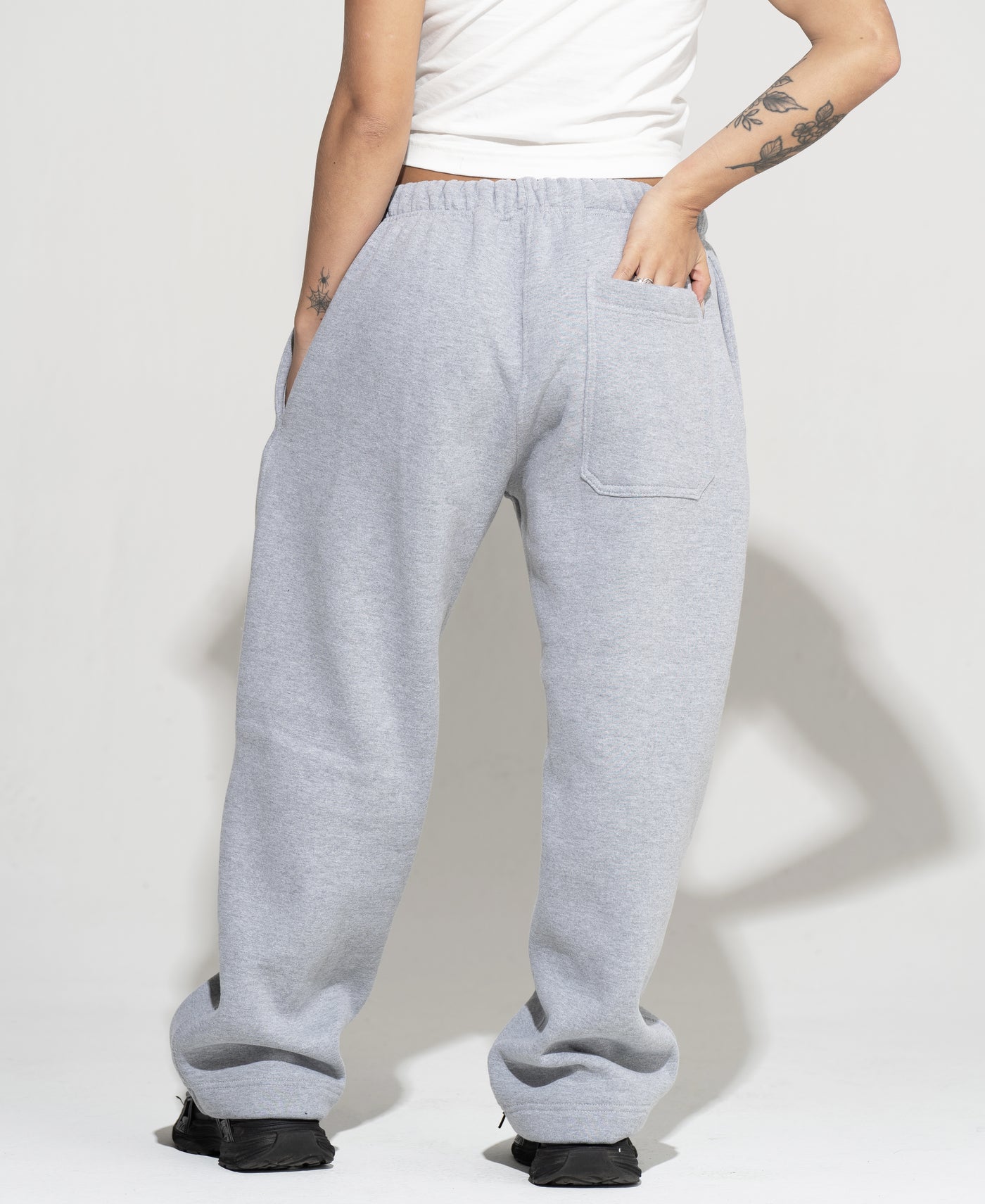 CALÇA MOLETOM “SCUDERIA” COR MESCLA